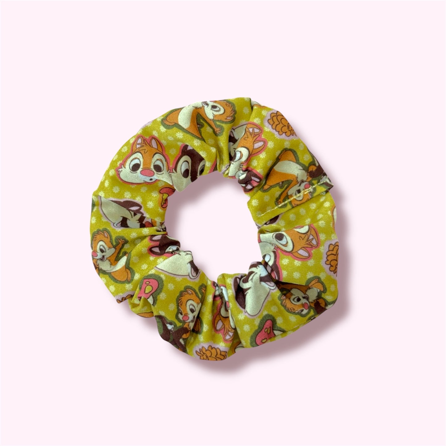 HELLO YELLOW CHIPMUNKS // Scrunchies!