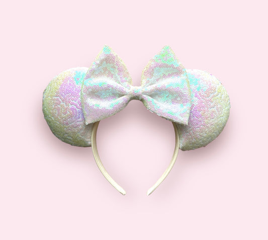 IRIDESCENT WHITE SEQUIN