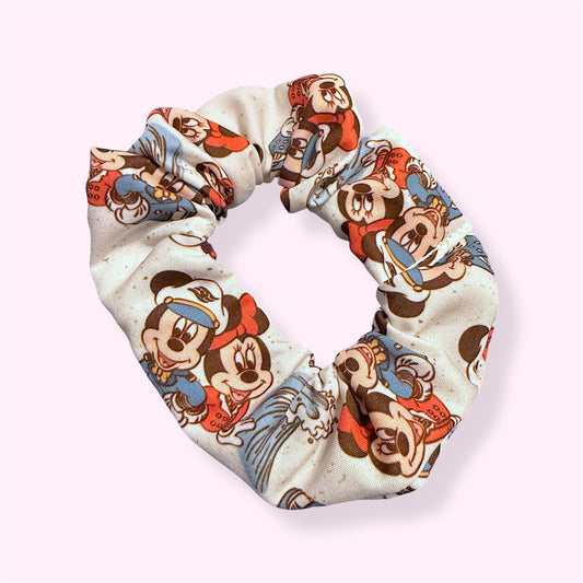 NAUTICAL MOUSE MAGIC // SCRUNCHIE!