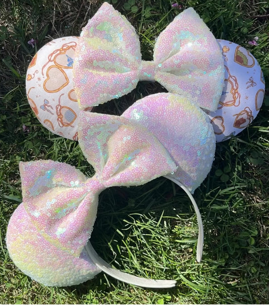 IRIDESCENT WHITE SEQUIN