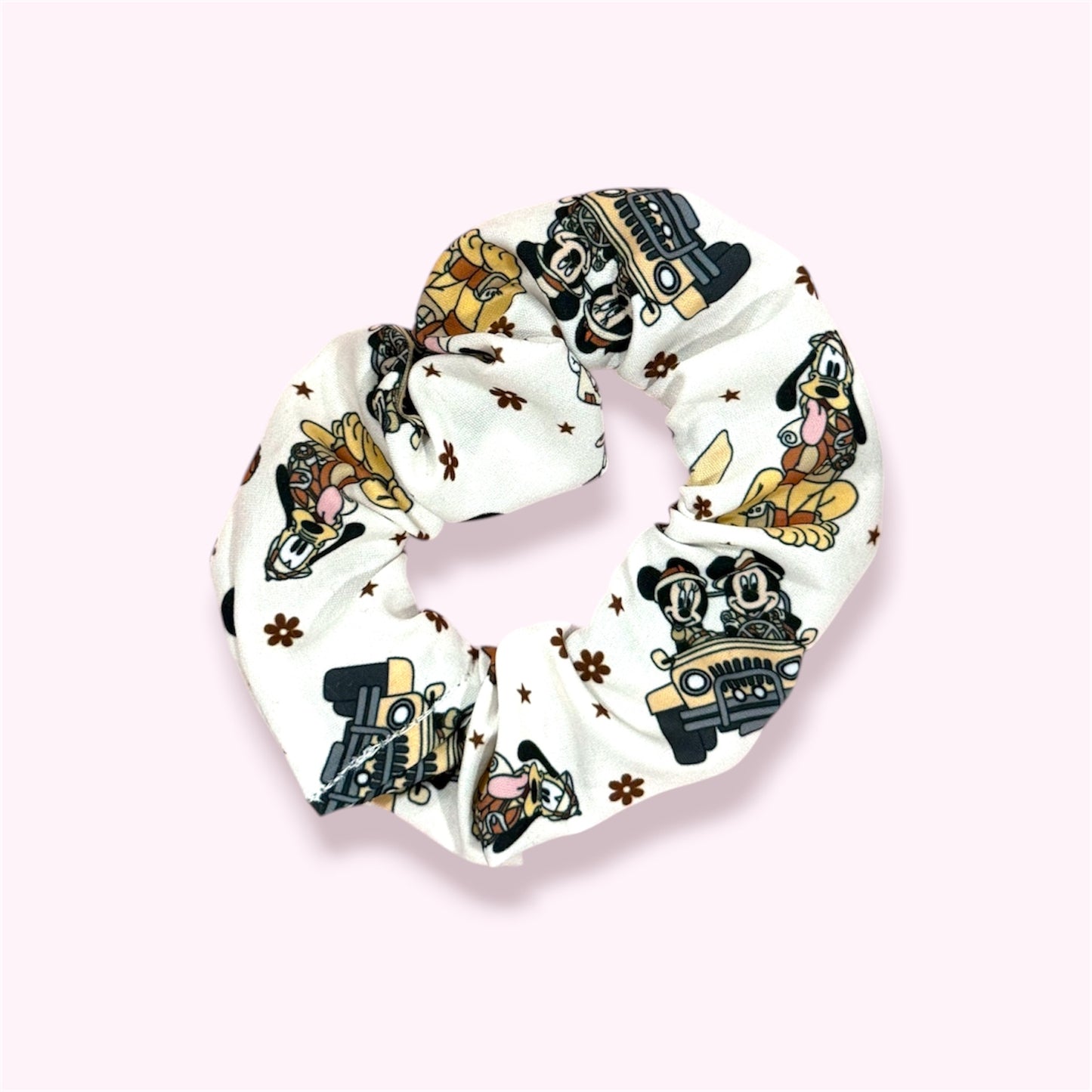 SAFARI PALS // Scrunchies!