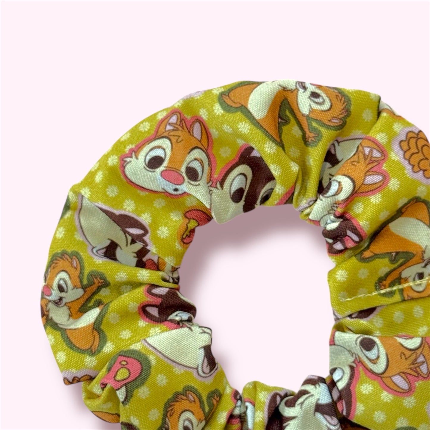 HELLO YELLOW CHIPMUNKS // Scrunchies!
