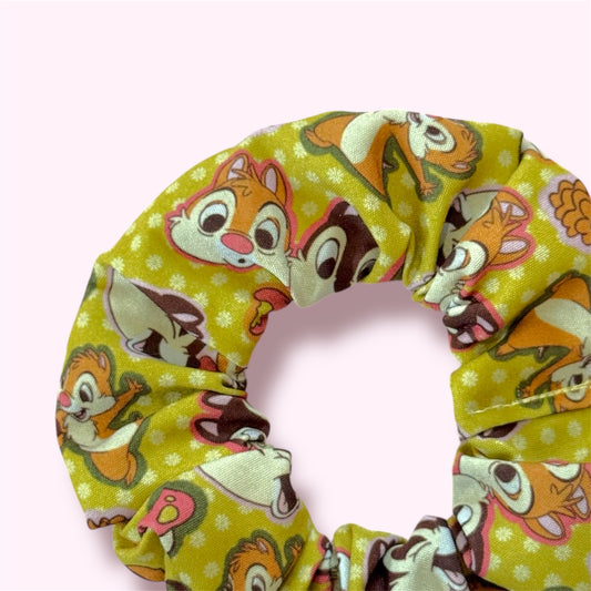 HELLO YELLOW CHIPMUNKS // Scrunchies!