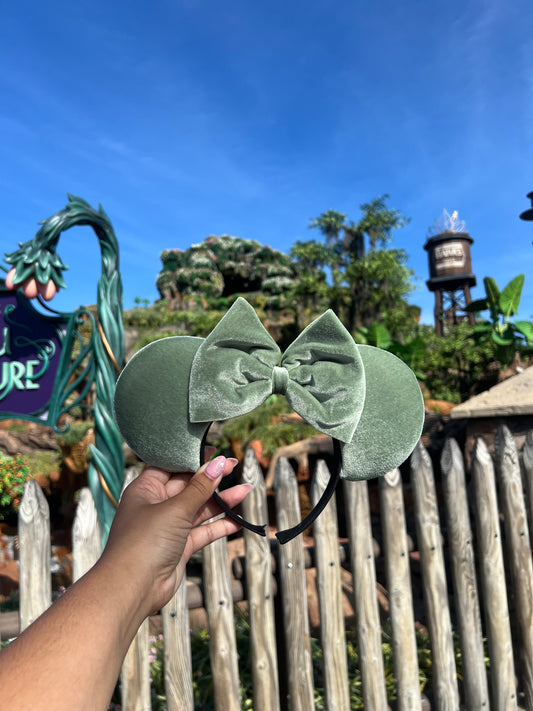 TIANA GREEN VELVET