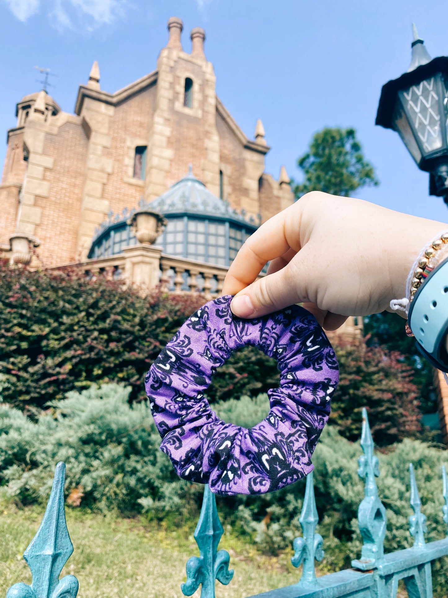 HAUNTED MANSION WALLPAPER // SCRUNCHIE