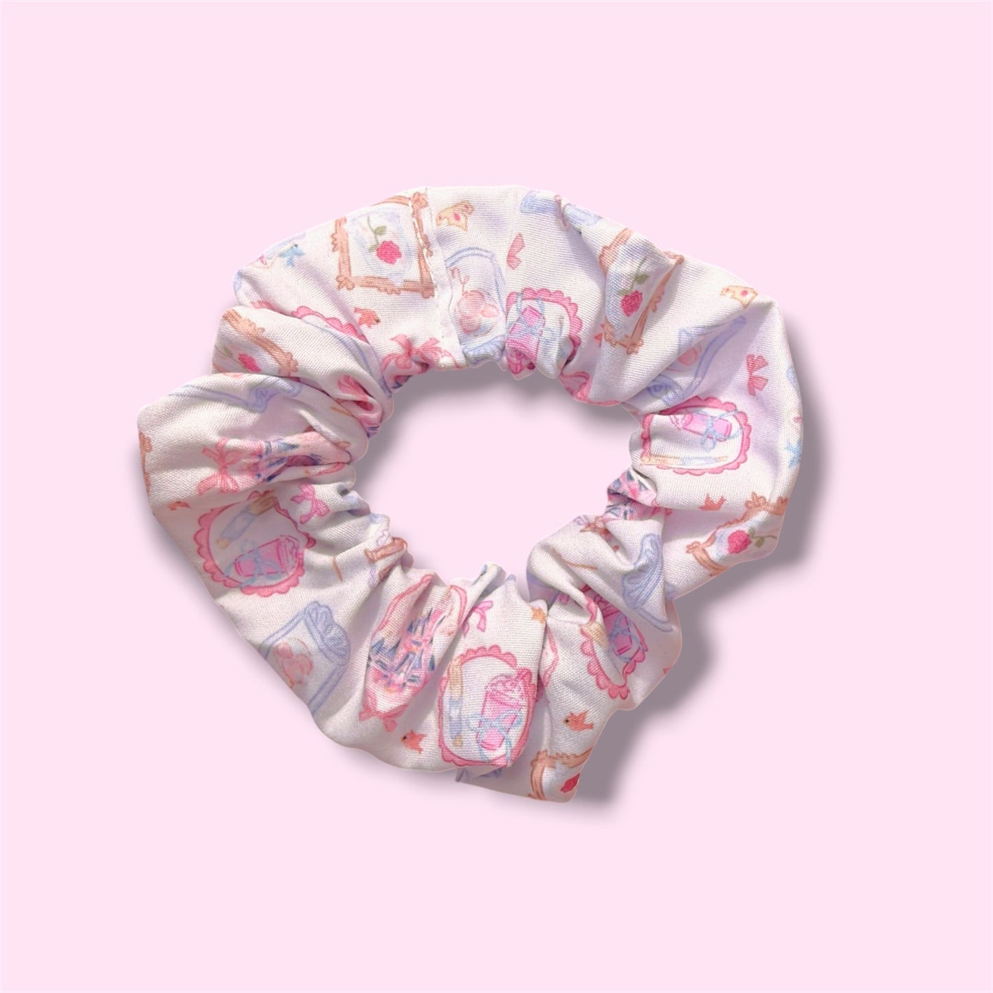 FAIRYTALE FRAMES // Scrunchies!