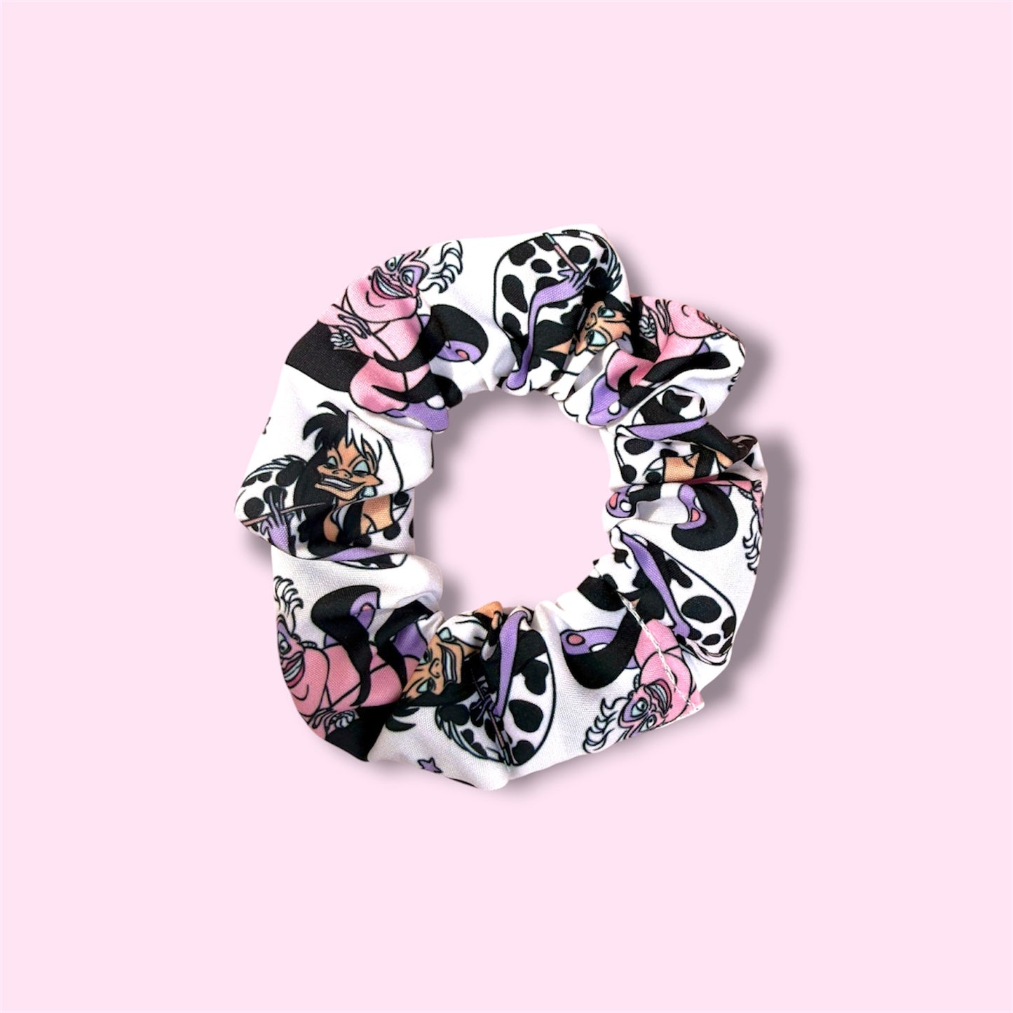 ONCE UPON A VILLAIN // SCRUNCHIE!