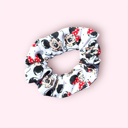 BALLOON BESTIES // Scrunchies!